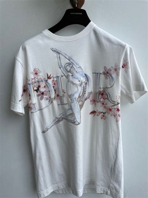 dior t shirt sorayama print women size s small tee|Dior Sorayama .